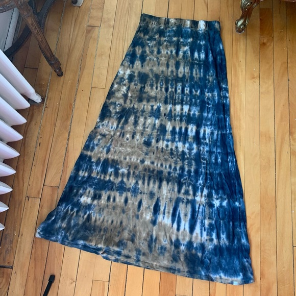 blue/brown tie dye maxi skirt - size medium-large - Picture 3 of 4